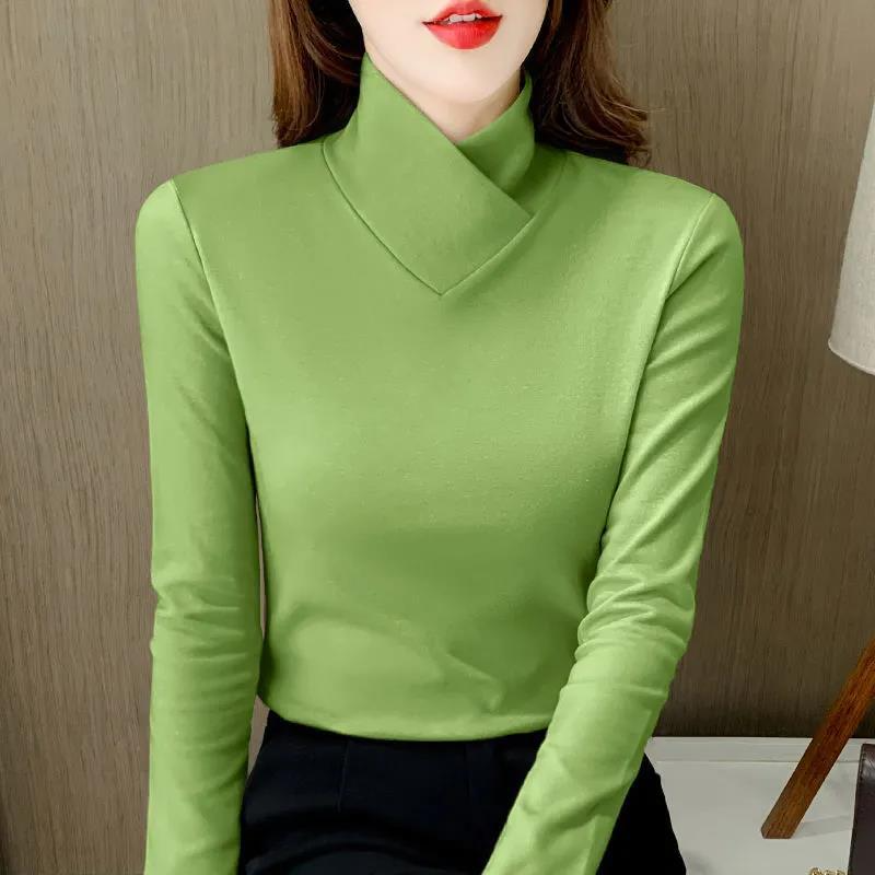 Charlotte - Chic Turtleneck