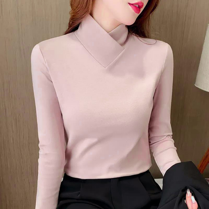 Charlotte - Chic Turtleneck