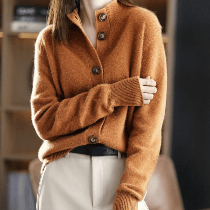 Anny - Luxurious Cardigan